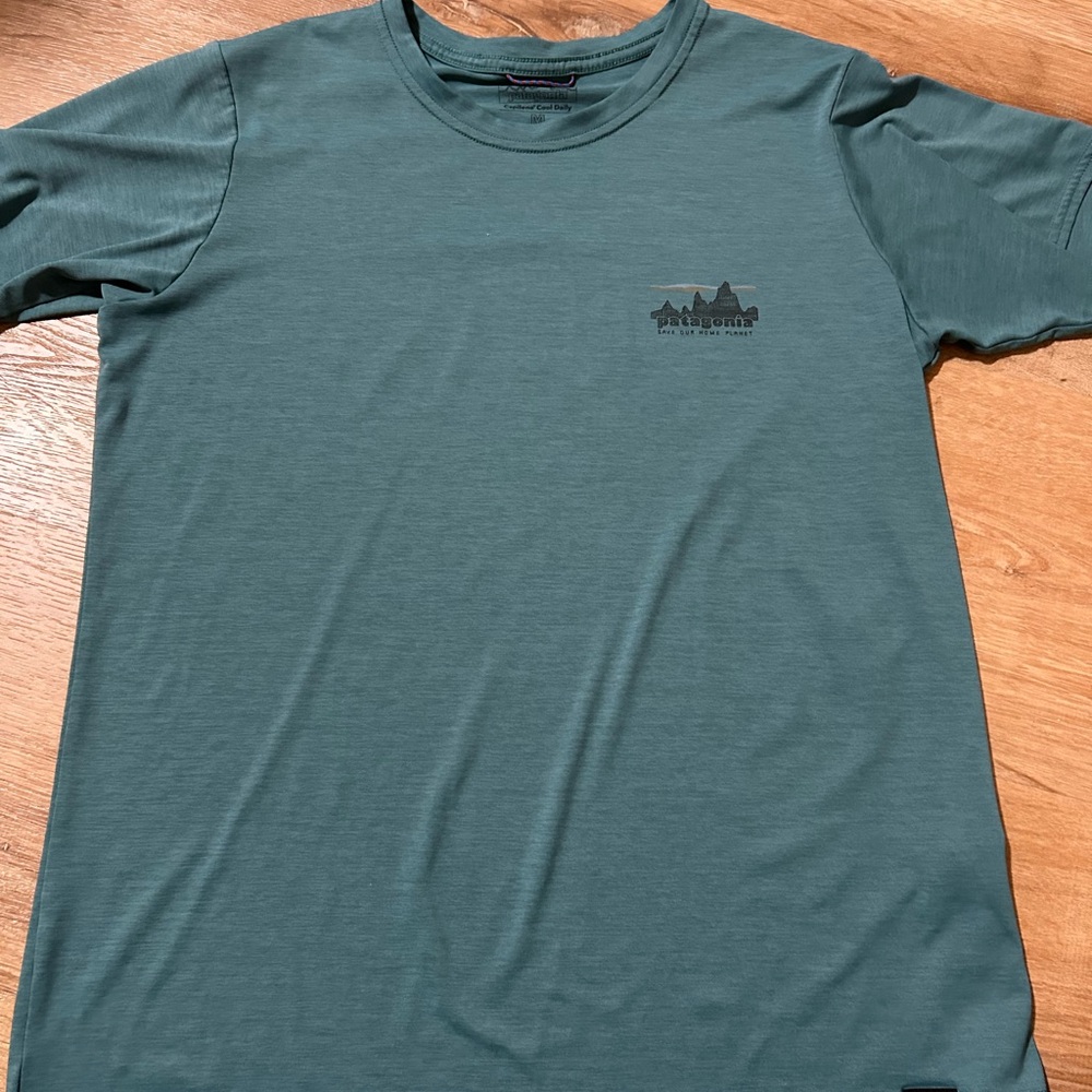 Patagonia Teal Short Sleeve Tee